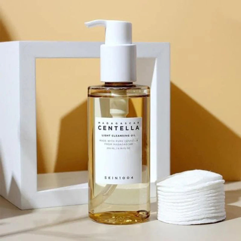 SKIN1004 Madagascar Centella Light Cleansing Oil-Έλαιο καθαρισμού και ντεμακιγιάζ με σεντελα ασιατικα (200 ml)